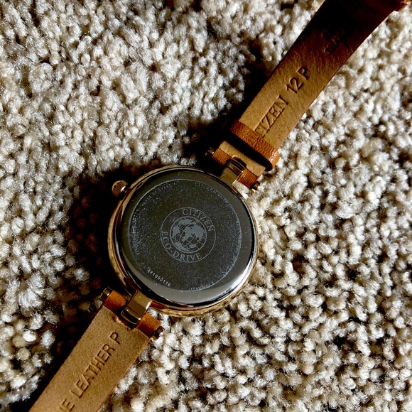 Citizen eco drive female watch. EUC - Picture 2 of 4